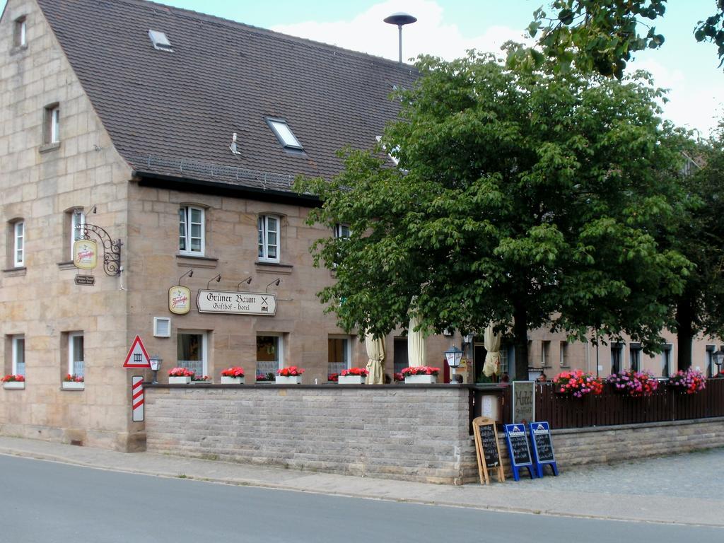 Gasthof Landhotel Gruner Baum Cadolzburg Экстерьер фото