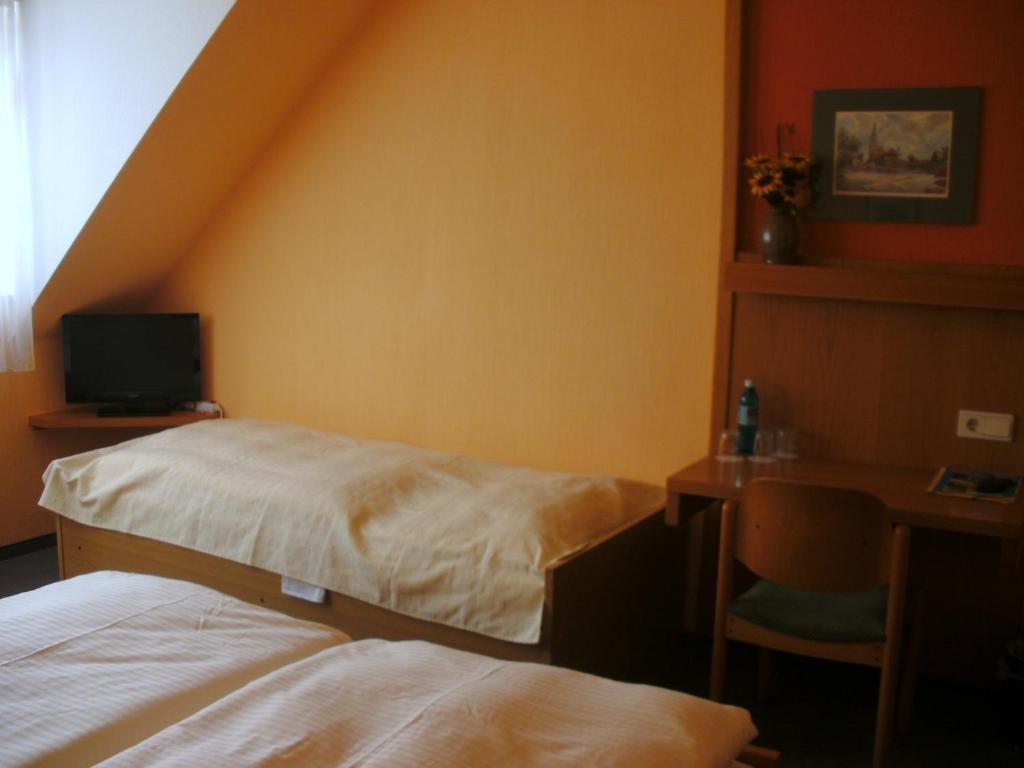 Gasthof Landhotel Gruner Baum Cadolzburg Номер фото