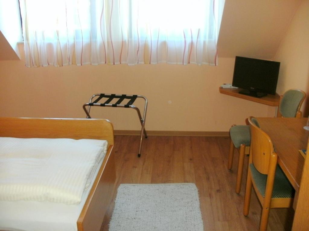 Gasthof Landhotel Gruner Baum Cadolzburg Номер фото