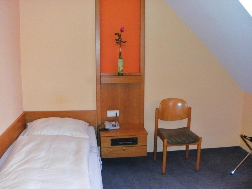 Gasthof Landhotel Gruner Baum Cadolzburg Экстерьер фото