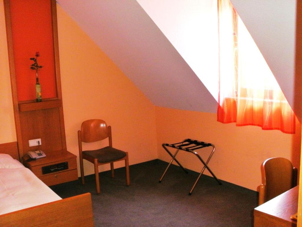 Gasthof Landhotel Gruner Baum Cadolzburg Экстерьер фото