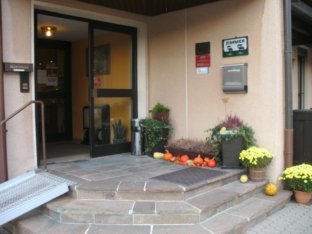 Gasthof Landhotel Gruner Baum Cadolzburg Экстерьер фото