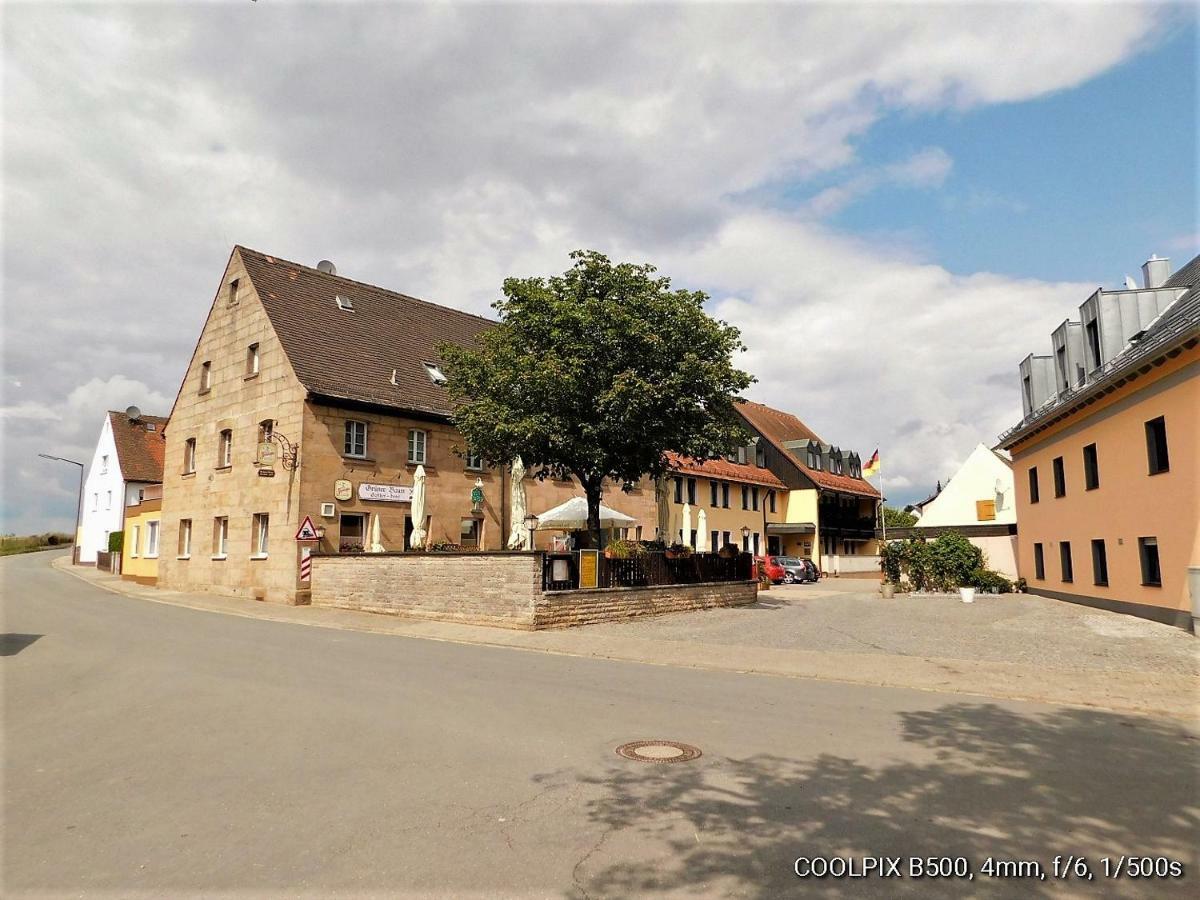 Gasthof Landhotel Gruner Baum Cadolzburg Экстерьер фото
