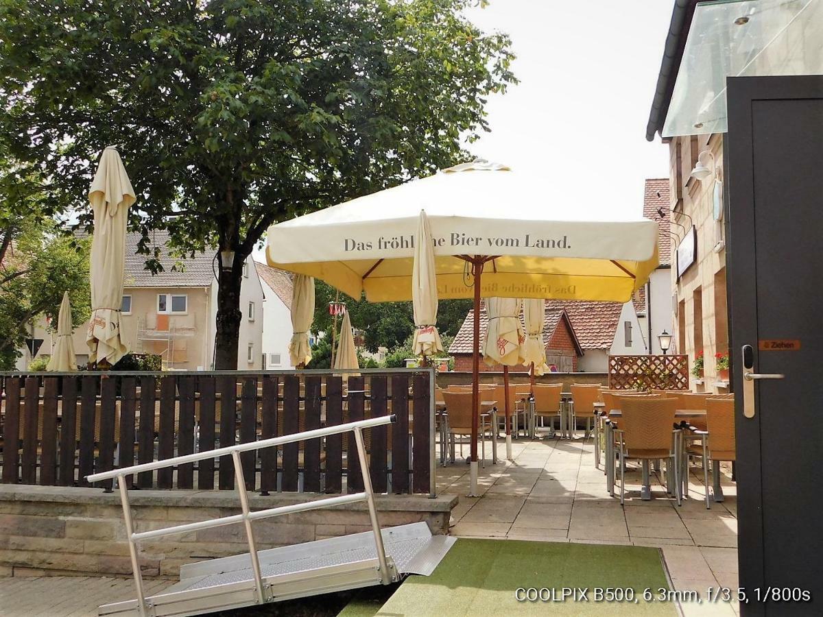 Gasthof Landhotel Gruner Baum Cadolzburg Экстерьер фото